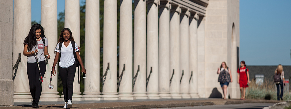 Students walking past the Colonnades at WKU
