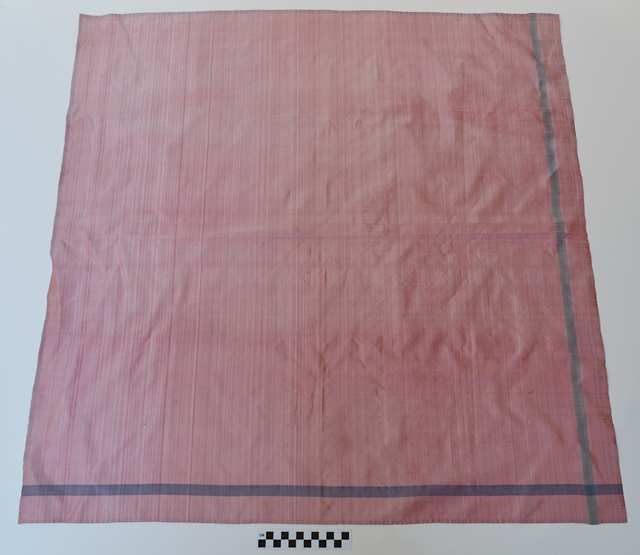 Shaker scarf