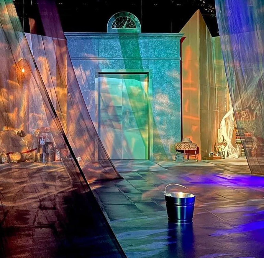 Empty set of Eurydice
